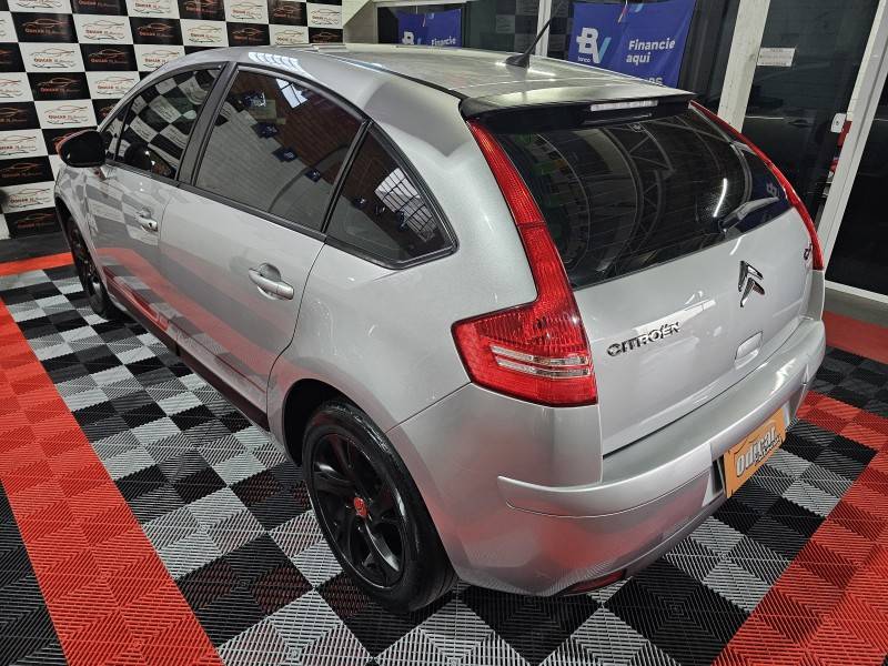 CITROËN - C4 - 2013/2014 - Prata - R$ 35.900,00