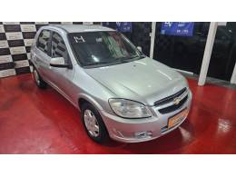 CHEVROLET - CELTA - 2013/2014 - Prata - R$ 33.900,00
