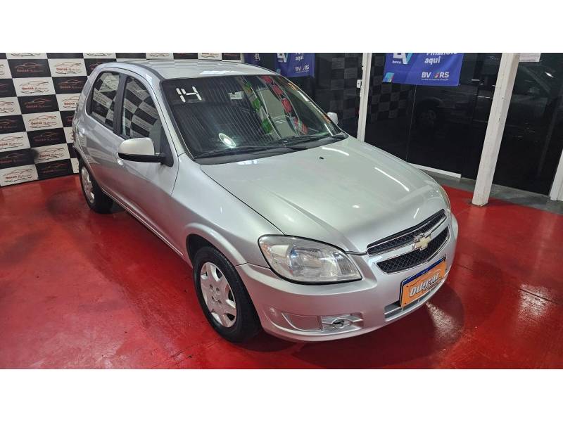 CHEVROLET - CELTA - 2013/2014 - Prata - R$ 33.900,00