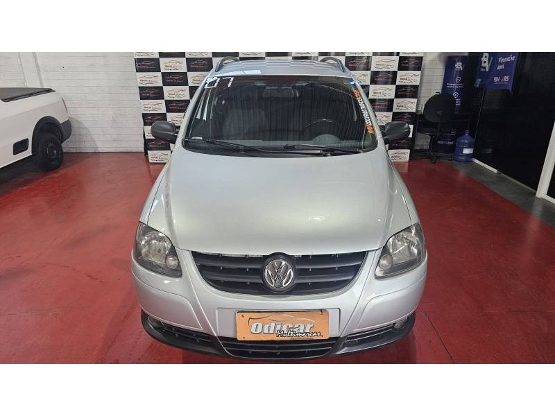 VOLKSWAGEN - SPACEFOX - 2007/2007 - Prata - R$ 31.900,00
