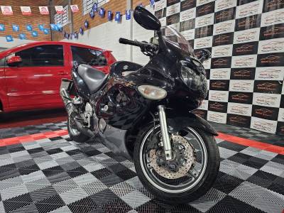 SUZUKI - GSX - 2008/2008 - Preta - R$ 29.900,00