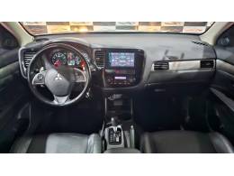 MITSUBISHI - OUTLANDER - 2013/2014 - Branca - R$ 74.900,00