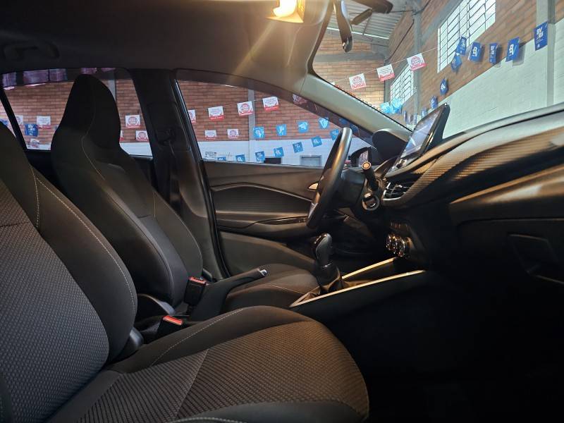 CHEVROLET - ONIX - 2022/2022 - Cinza - R$ 72.900,00