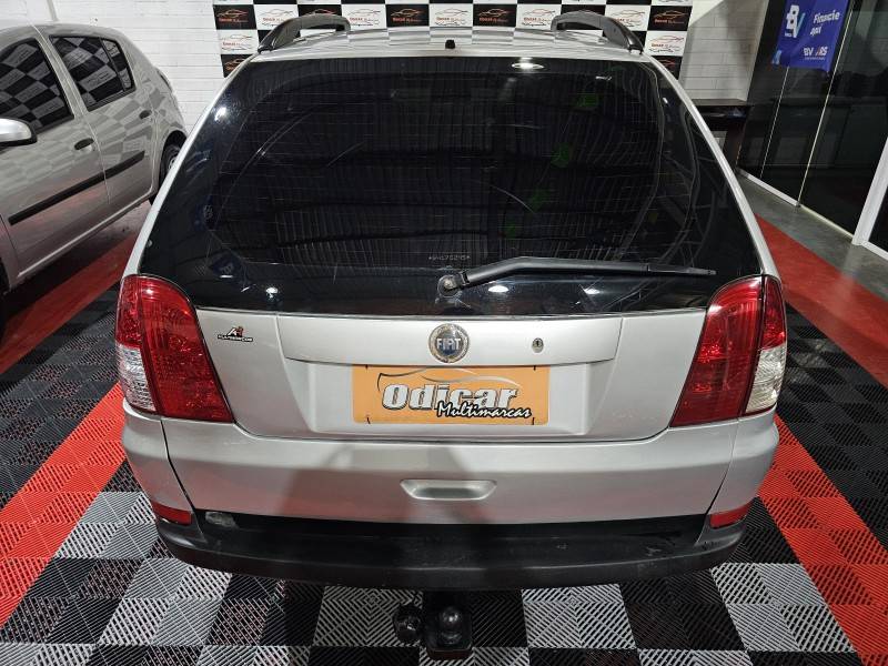FIAT - PALIO - 2006/2006 - Prata - R$ 28.900,00