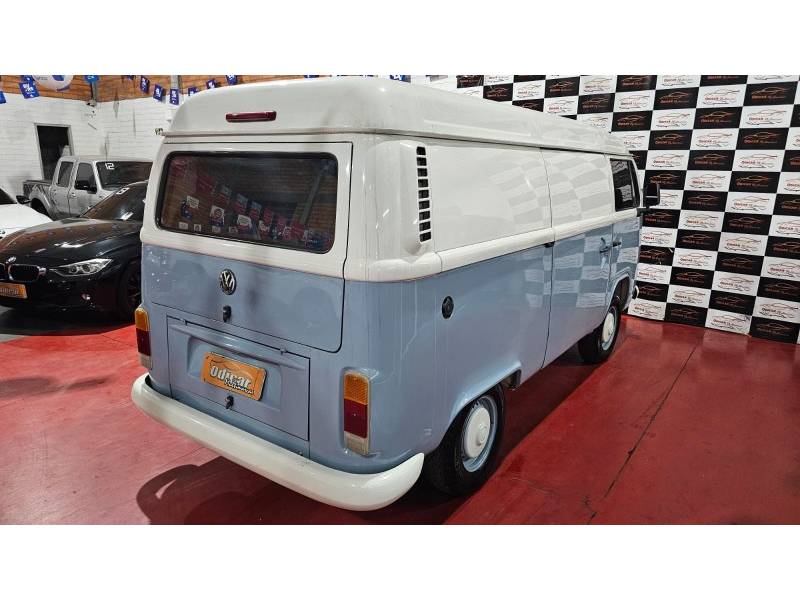 VOLKSWAGEN - KOMBI - 2009/2010 - Branca - R$ 33.900,00