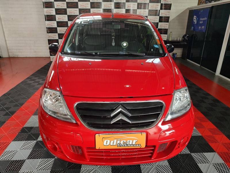CITROËN - C3 - 2011/2012 - Vermelha - R$ 26.900,00