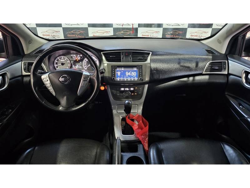 NISSAN - SENTRA - 2014/2015 - Prata - R$ 56.900,00