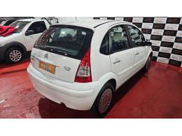 CITROËN - C3 - 2010/2011 - Branca - R$ 27.900,00