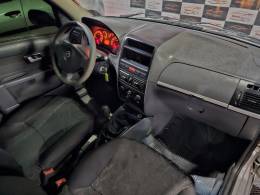 FIAT - PALIO - 2006/2006 - Prata - R$ 28.900,00