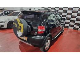 VOLKSWAGEN - CROSSFOX - 2008/2009 - Preta - R$ 35.900,00