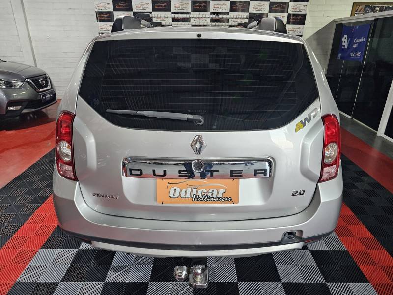 RENAULT - DUSTER - 2011/2012 - Prata - R$ 52.900,00