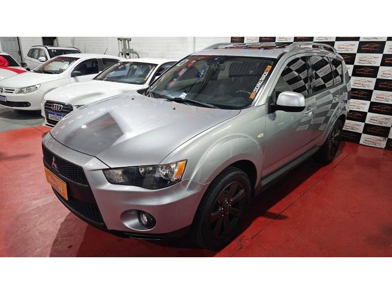 MITSUBISHI - OUTLANDER - 2009/2010 - Prata - R$ 59.900,00