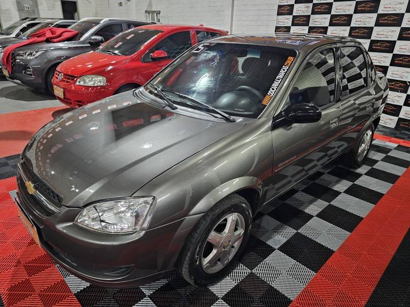 CHEVROLET - CLASSIC - 2014/2015 - Cinza - R$ 34.900,00