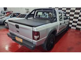 FORD - RANGER - 2004/2005 - Prata - R$ 61.900,00