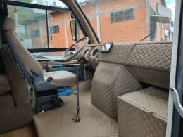 MARCOPOLO - SENIOR - 2000/2000 - Vermelha - R$ 165.000,00