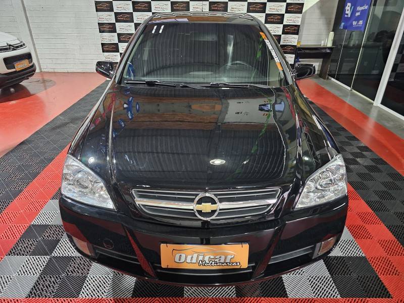 CHEVROLET - ASTRA - 2010/2011 - Preta - R$ 39.900,00