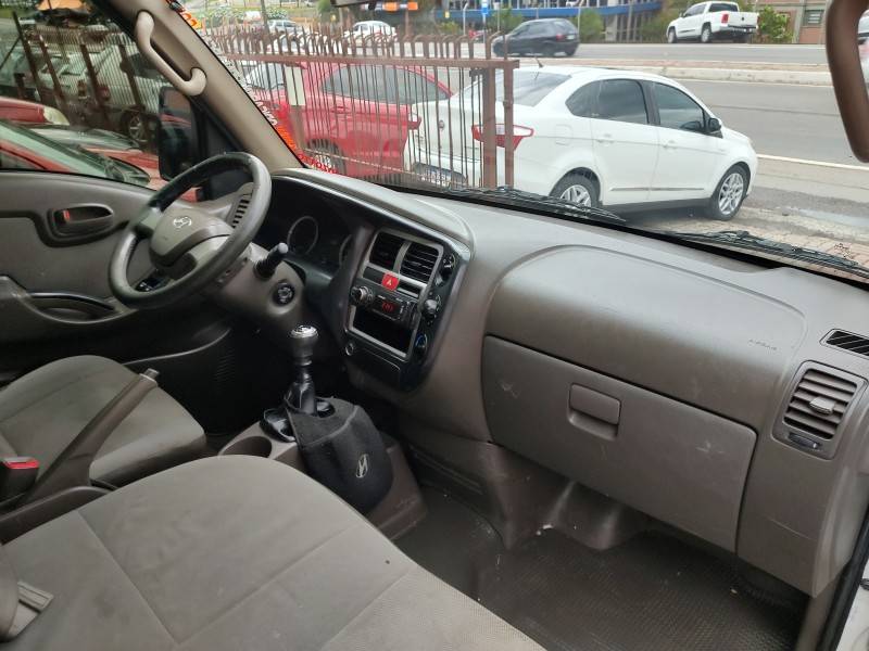 HYUNDAI - HR - 2016/2017 - Bronze - R$ 110.900,00