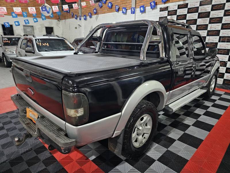 FORD - RANGER - 2006/2007 - Preta - R$ 51.000,00