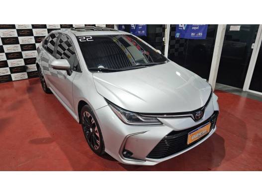 TOYOTA - COROLLA - 2021/2022 - Prata - R$ 146.900,00