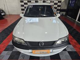 CHEVROLET - VECTRA - 1997/1998 - Branca - R$ 19.900,00