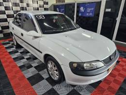 CHEVROLET - VECTRA - 1997/1998 - Branca - R$ 19.900,00