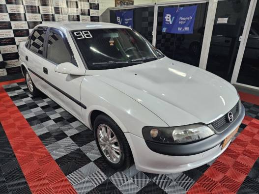 CHEVROLET - VECTRA - 1997/1998 - Branca - R$ 19.900,00