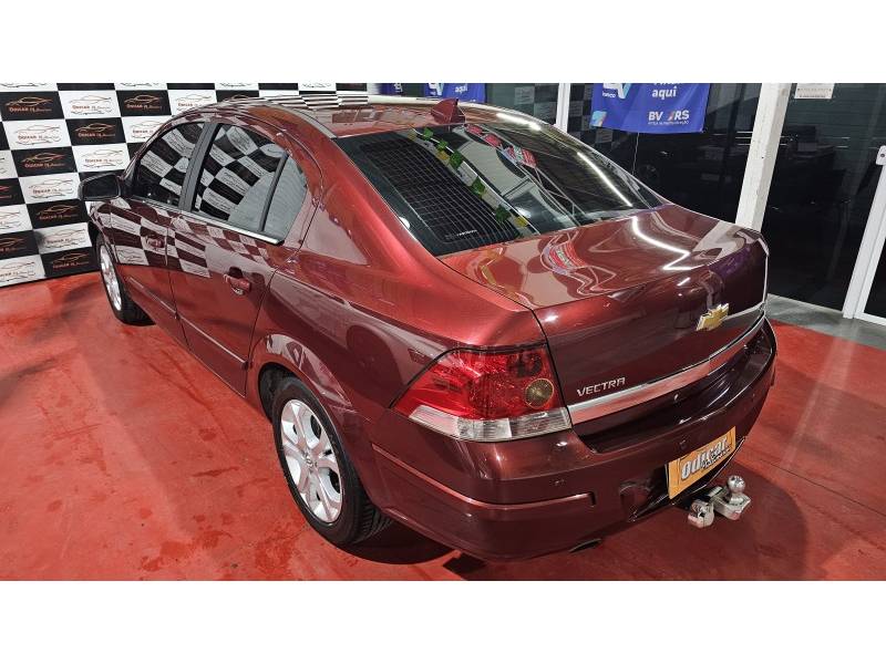 CHEVROLET - VECTRA - 2009/2010 - Vermelha - R$ 42.900,00