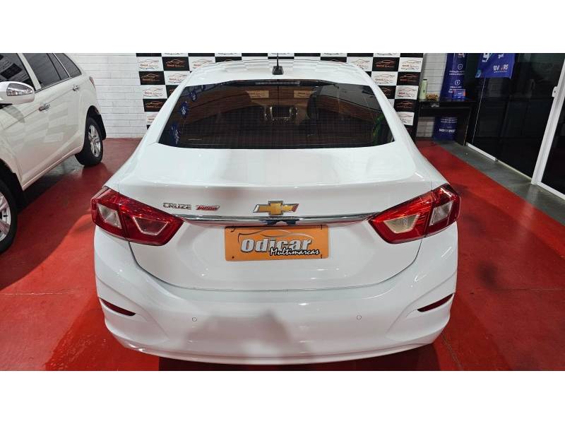 CHEVROLET - CRUZE - 2016/2017 - Branca - R$ 86.900,00