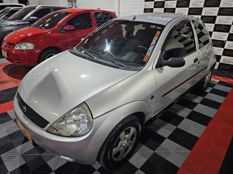 FORD - KA - 2005/2005 - Prata - R$ 15.900,00