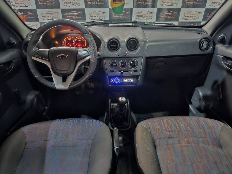 CHEVROLET - CELTA - 2006/2007 - Prata - R$ 20.900,00