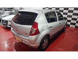 RENAULT - SANDERO - 2010/2010 - Prata - R$ 27.900,00
