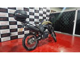 YAMAHA - XTZ 250 - 2023/2023 - Bege - R$ 28.900,00