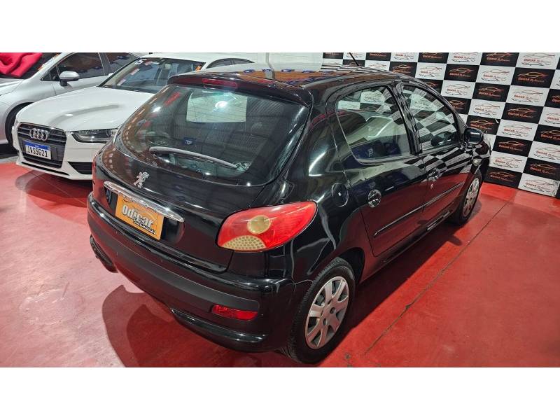 PEUGEOT - 207 - 2010/2011 - Preta - R$ 21.900,00