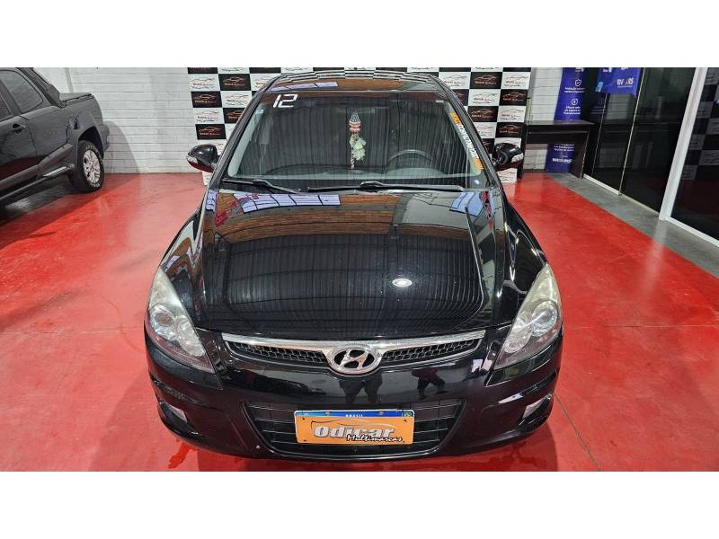 HYUNDAI - I30 - 2011/2012 - Preta - R$ 46.900,00