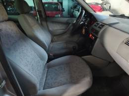 VOLKSWAGEN - GOL - 2001/2001 - Prata - R$ 14.900,00