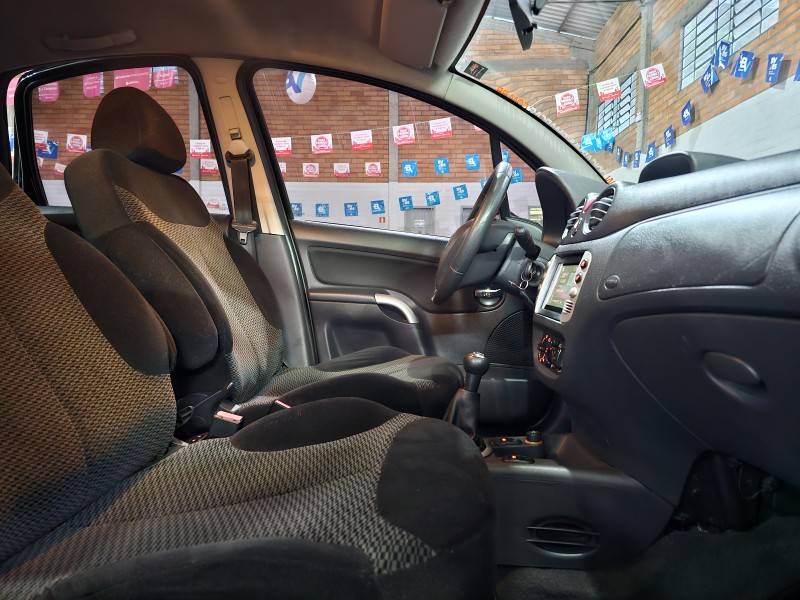 CITROËN - C3 - 2009/2010 - Preta - R$ 24.900,00