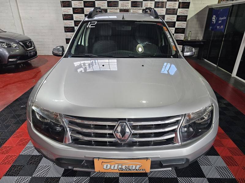RENAULT - DUSTER - 2011/2012 - Prata - R$ 52.900,00
