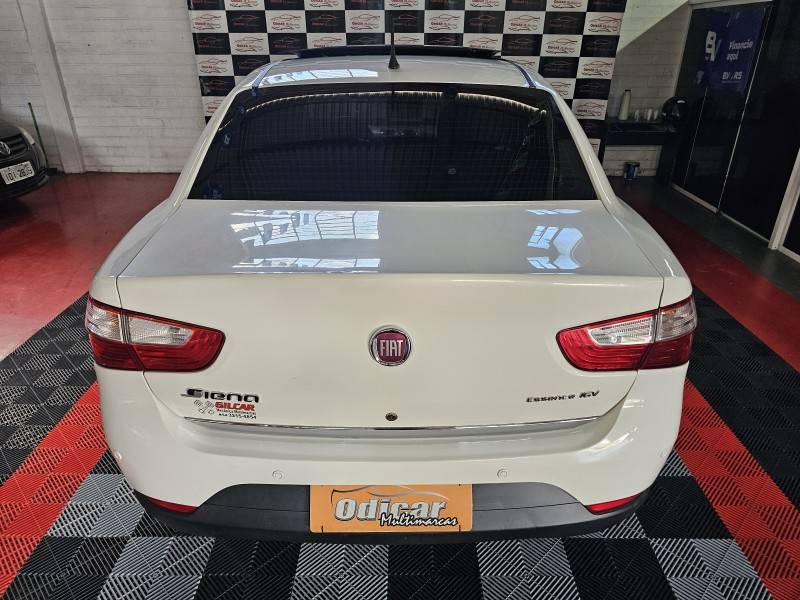 FIAT - GRAND SIENA - 2012/2013 - Branca - R$ 34.900,00