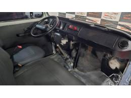 VOLKSWAGEN - KOMBI - 2009/2010 - Branca - R$ 33.900,00