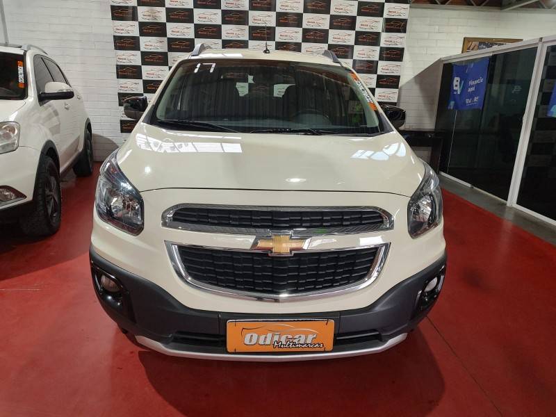 CHEVROLET - SPIN - 2016/2017 - Branca - R$ 62.900,00