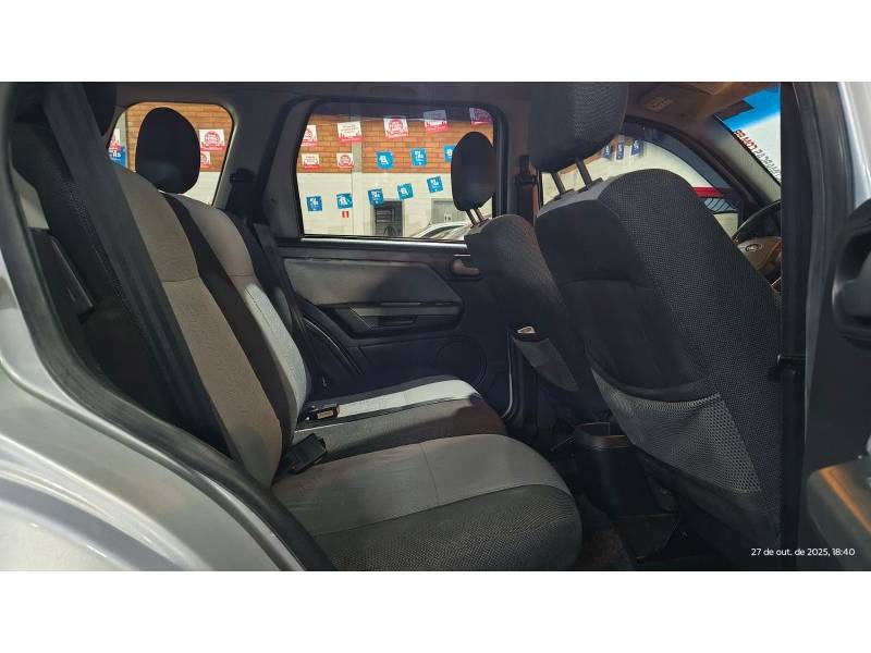 FORD - ECOSPORT - 2010/2011 - Prata - R$ 44.900,00