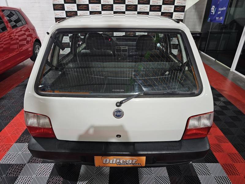 FIAT - UNO - 2005/2005 - Branca - R$ 17.900,00