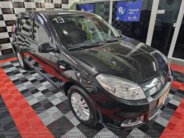 RENAULT - SANDERO - 2012/2013 - Preta - R$ 39.900,00