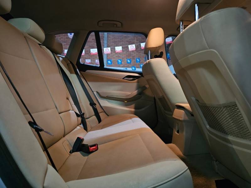 BMW - X1 - 2013/2014 - Branca - R$ 77.900,00