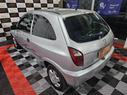 CHEVROLET - CELTA - 2010/2011 - Prata - R$ 21.900,00