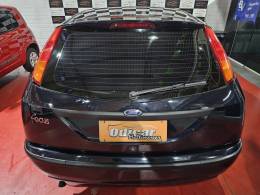 FORD - FOCUS - 2007/2008 - Preta - R$ 28.900,00