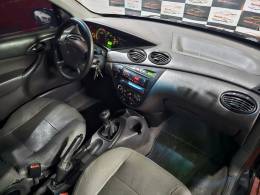FORD - FOCUS - 2007/2008 - Preta - R$ 28.900,00