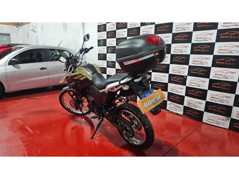 YAMAHA - XTZ 250 - 2023/2023 - Bege - R$ 28.900,00