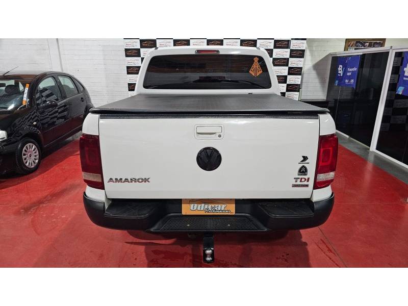 VOLKSWAGEN - AMAROK - 2015/2015 - Branca - R$ 101.900,00