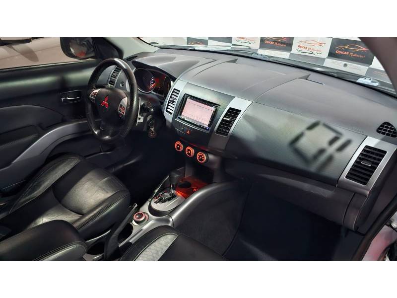 MITSUBISHI - OUTLANDER - 2009/2010 - Prata - R$ 59.900,00